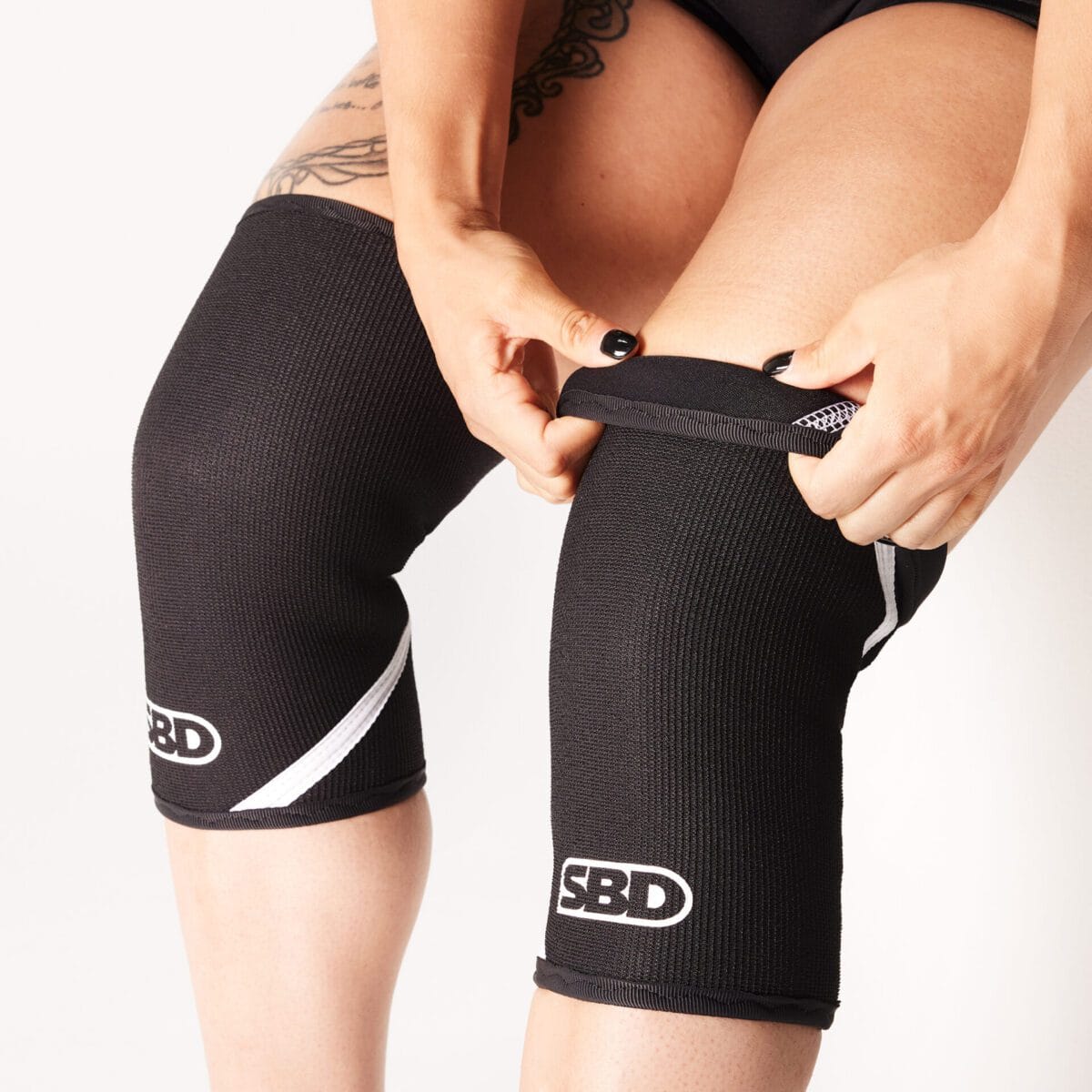Momentum Powerlifting Knee Sleeves - Image 2