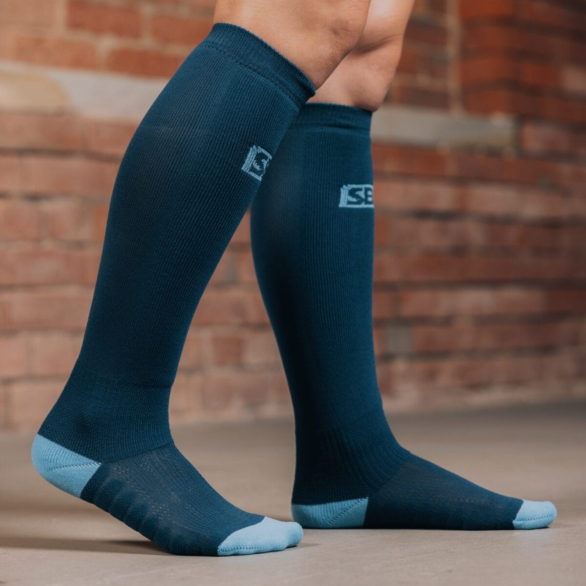Reflect Deadlift Socks - Image 3